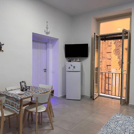 Casa Vacanze La Fenice Neapel Exterior foto